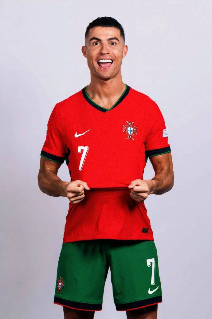 尼日利亚队收到足协支付的奖金，已恢复训练备战世预赛（足协奖金到位，尼日利亚队重启训练备战世预赛）