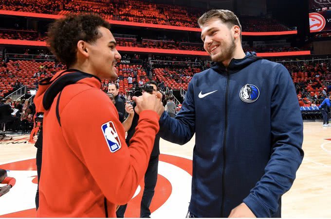 NBA圣诞大战于26日举行…詹姆斯、杜兰特、库里等球星同台竞技（NBA圣诞大战26日上演，詹姆斯、杜兰特、库里等巨星同场对决）