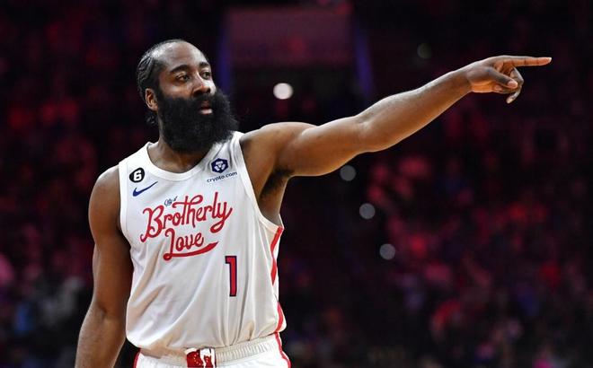 加拉格尔适合曼联，但只能担任中场副手（加拉格尔与曼联契合，但更适合担任中场辅佐角色）