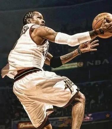 韦尔发挥神勇，单场空砍28分刷新生涯新高，另有19个篮板助威（韦尔神勇28分创生涯新高，携19篮板仍难救主）