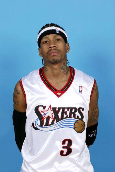 韦瑟斯庞半场轰下16分，前两节7投6中进攻极为高效（两节7中6，韦瑟斯庞半场16分效率爆棚）