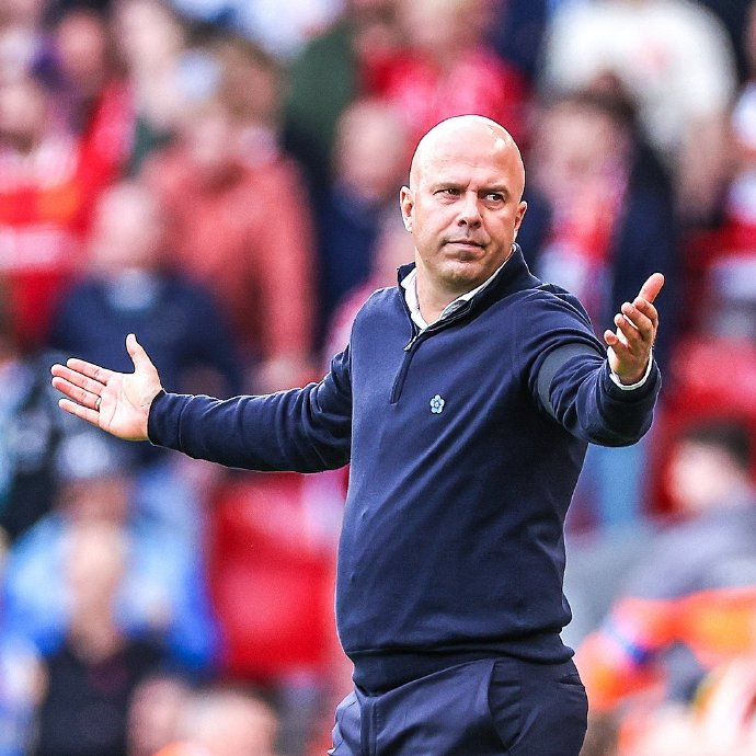 邮报：国际足联考虑强制设定比赛72小时间隔以保障球员健康（邮报：国际足联拟将比赛间隔强制设为72小时，保障球员健康）