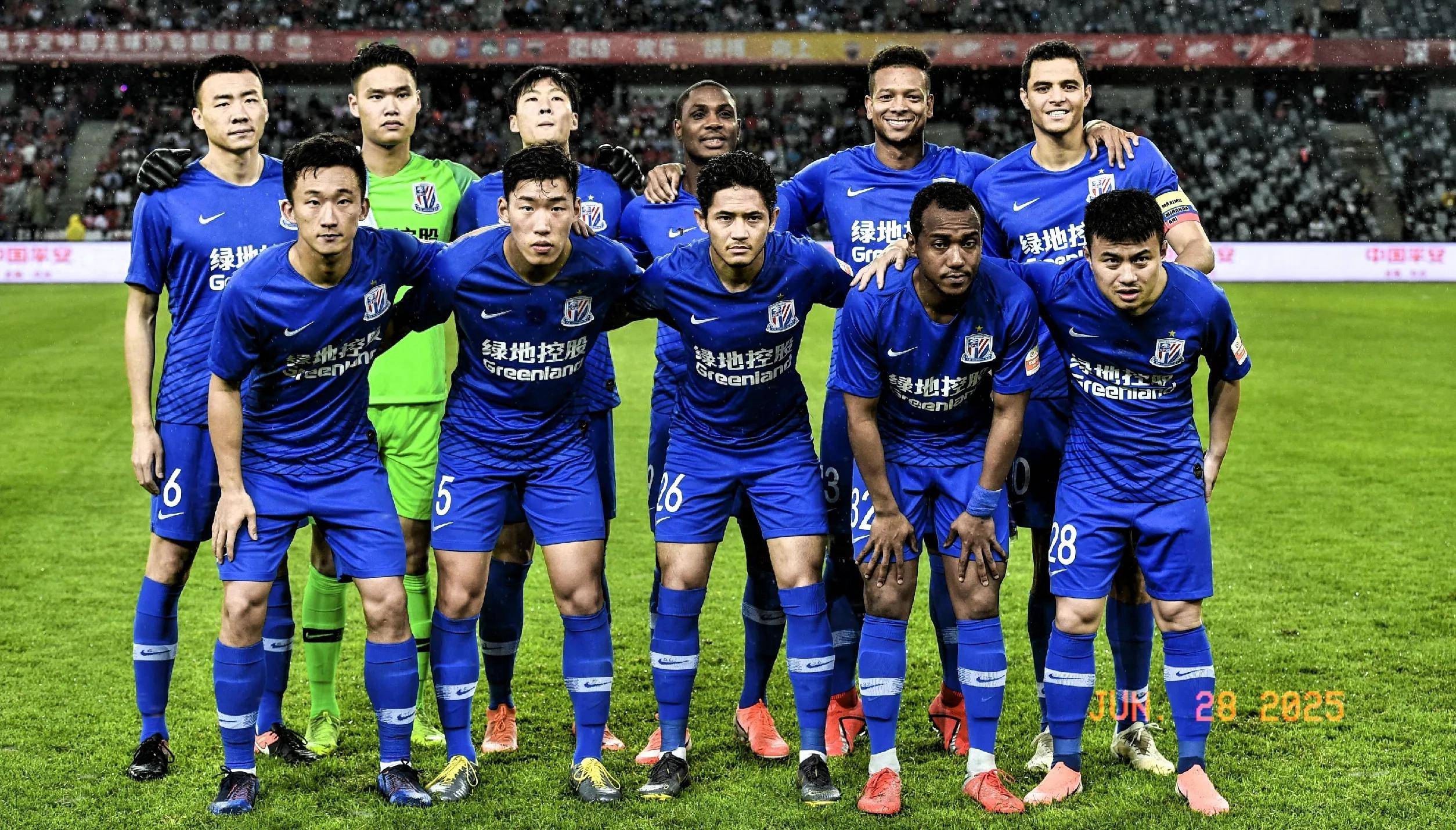 诺威尔开场火力全开，展现强大进攻能力（诺威尔开场猛攻，火力全开彰显强劲进攻实力）