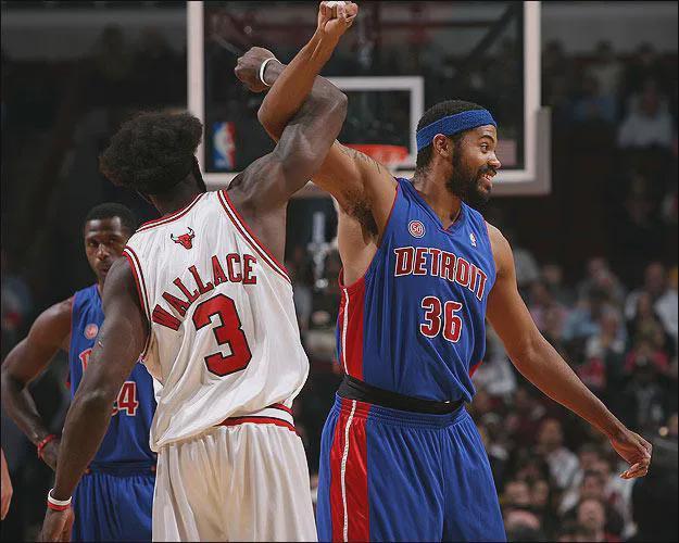 赖因德斯：米兰今年有机会争冠；未来是否会回归？回头见吧（赖因德斯：米兰本季有望冲冠；未来是否回归？拭目以待）