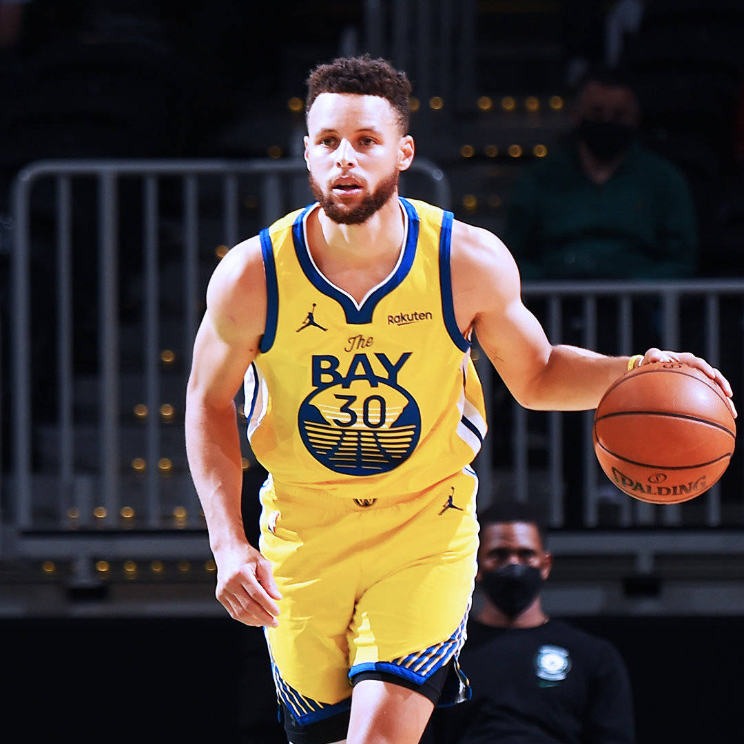 欧冠进球30+球员仅两人客场进球多于主场：姆巴佩、里瓦尔多（欧冠30+进球球员中，仅姆巴佩与里瓦尔多客场进球多于主场）