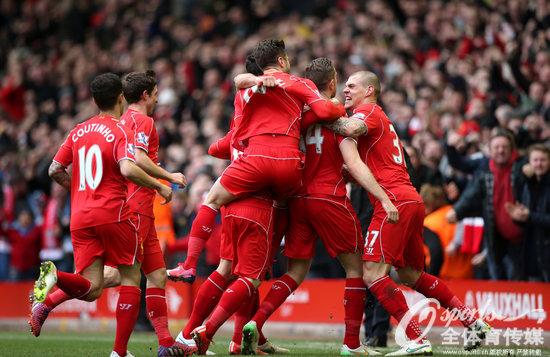 旧将：维尼修斯的表现与他的续约要求不符，多数皇马球员也是如此（前皇马球员：维尼修斯表现配不上续约要价，多数皇马球员也如此）