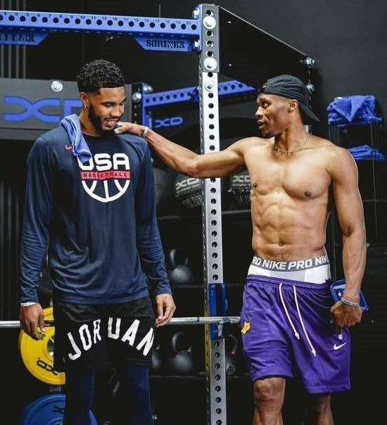 CBA季后赛焦点球员表现排行榜（CBA季后赛关键球员表现榜）